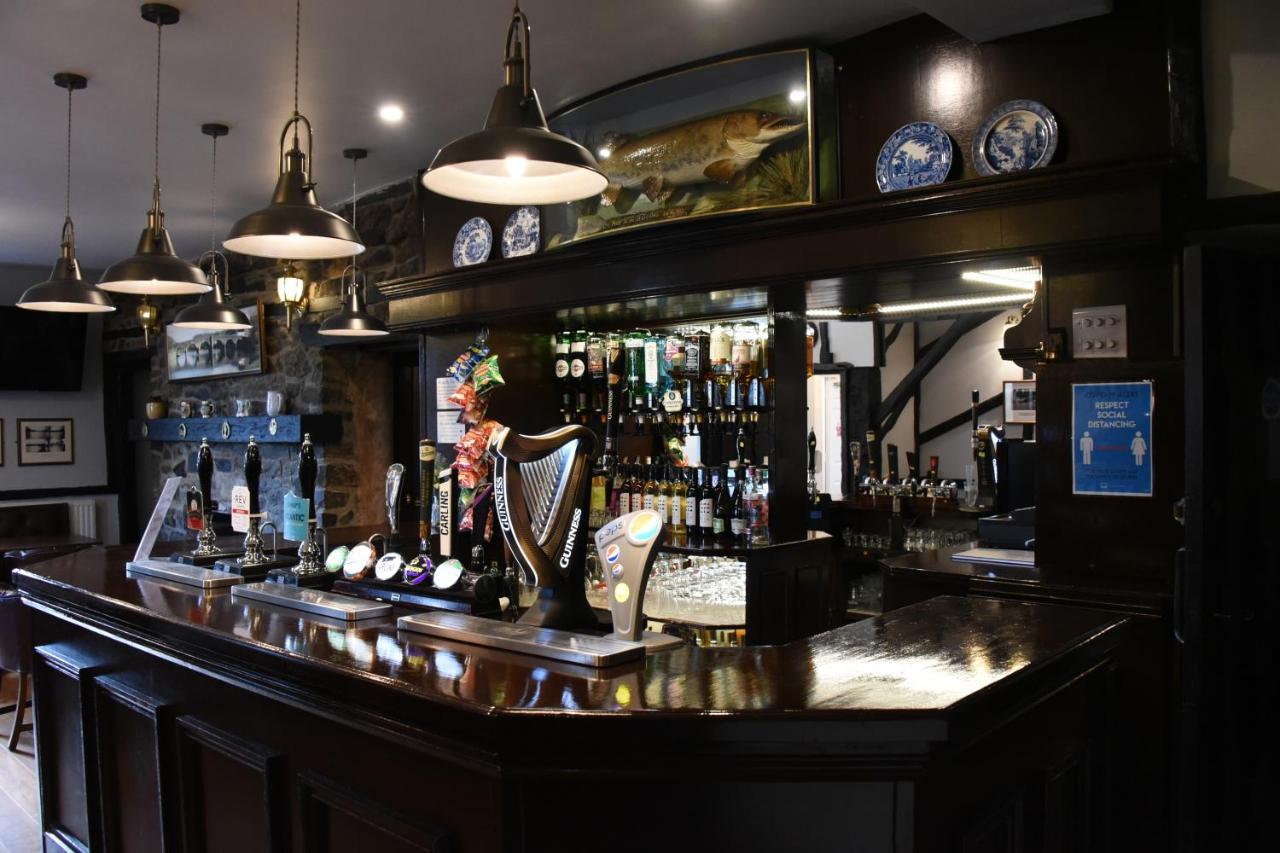 The Llanelwedd Arms Hotel 빌스웰즈 외부 사진
