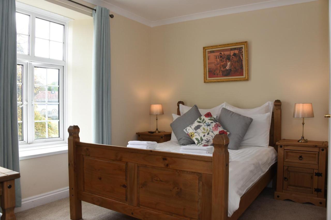 The Llanelwedd Arms Hotel 빌스웰즈 외부 사진