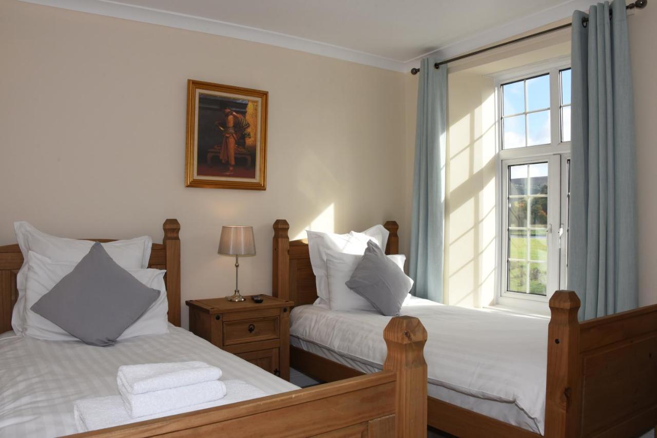 The Llanelwedd Arms Hotel 빌스웰즈 외부 사진
