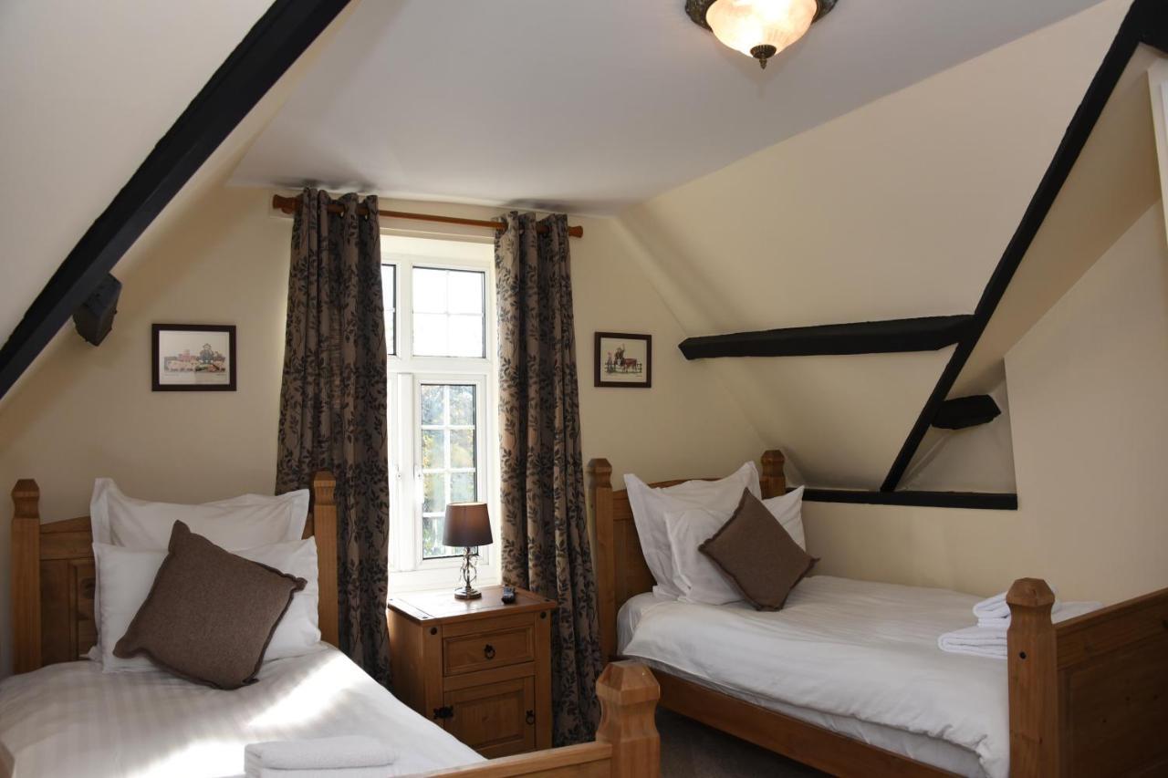 The Llanelwedd Arms Hotel 빌스웰즈 외부 사진