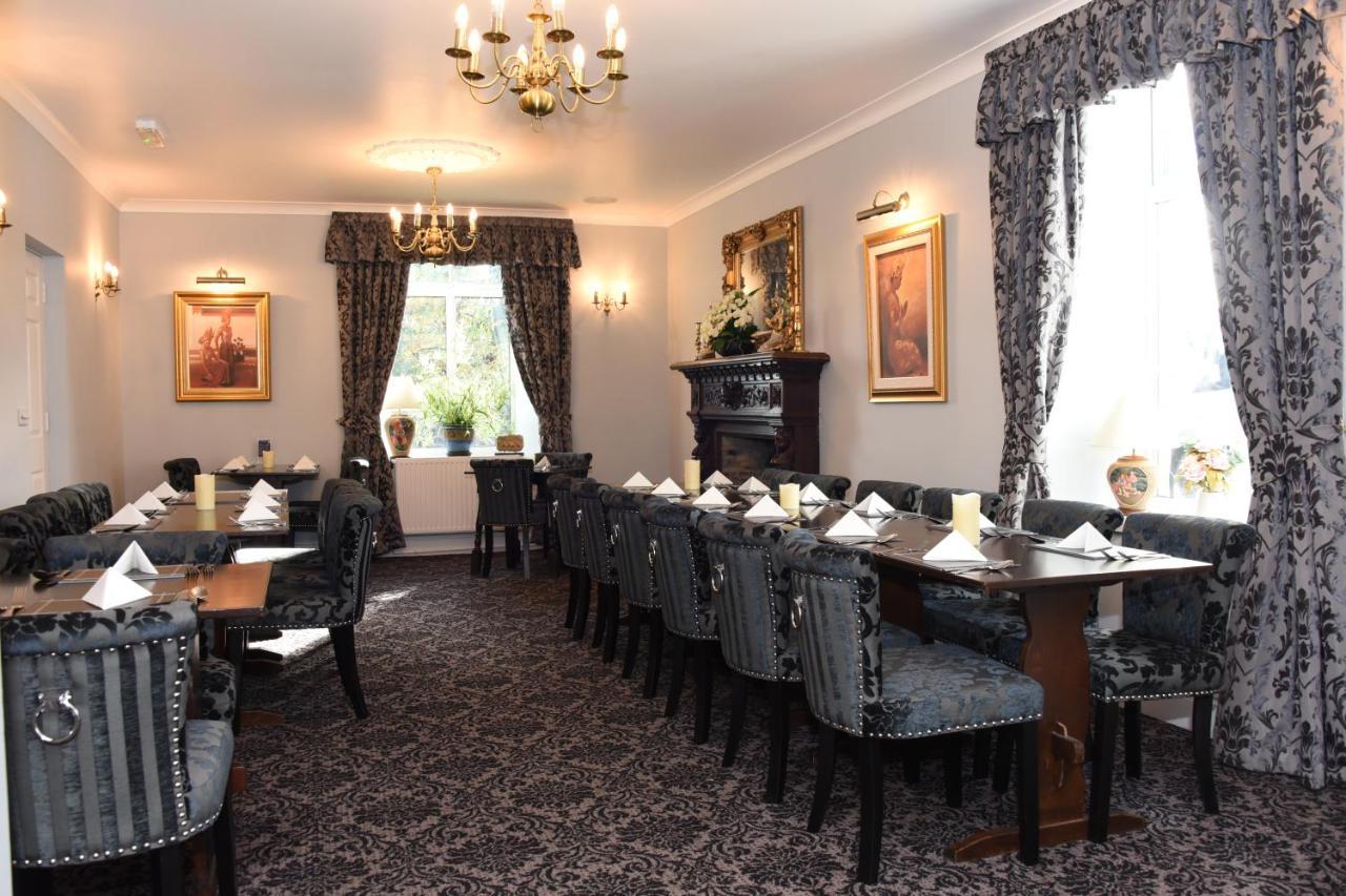 The Llanelwedd Arms Hotel 빌스웰즈 외부 사진