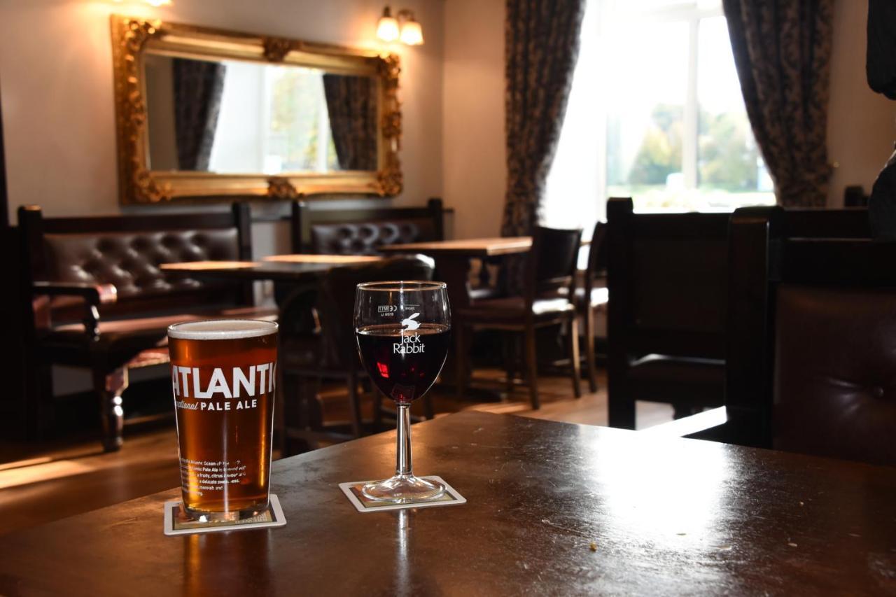 The Llanelwedd Arms Hotel 빌스웰즈 외부 사진