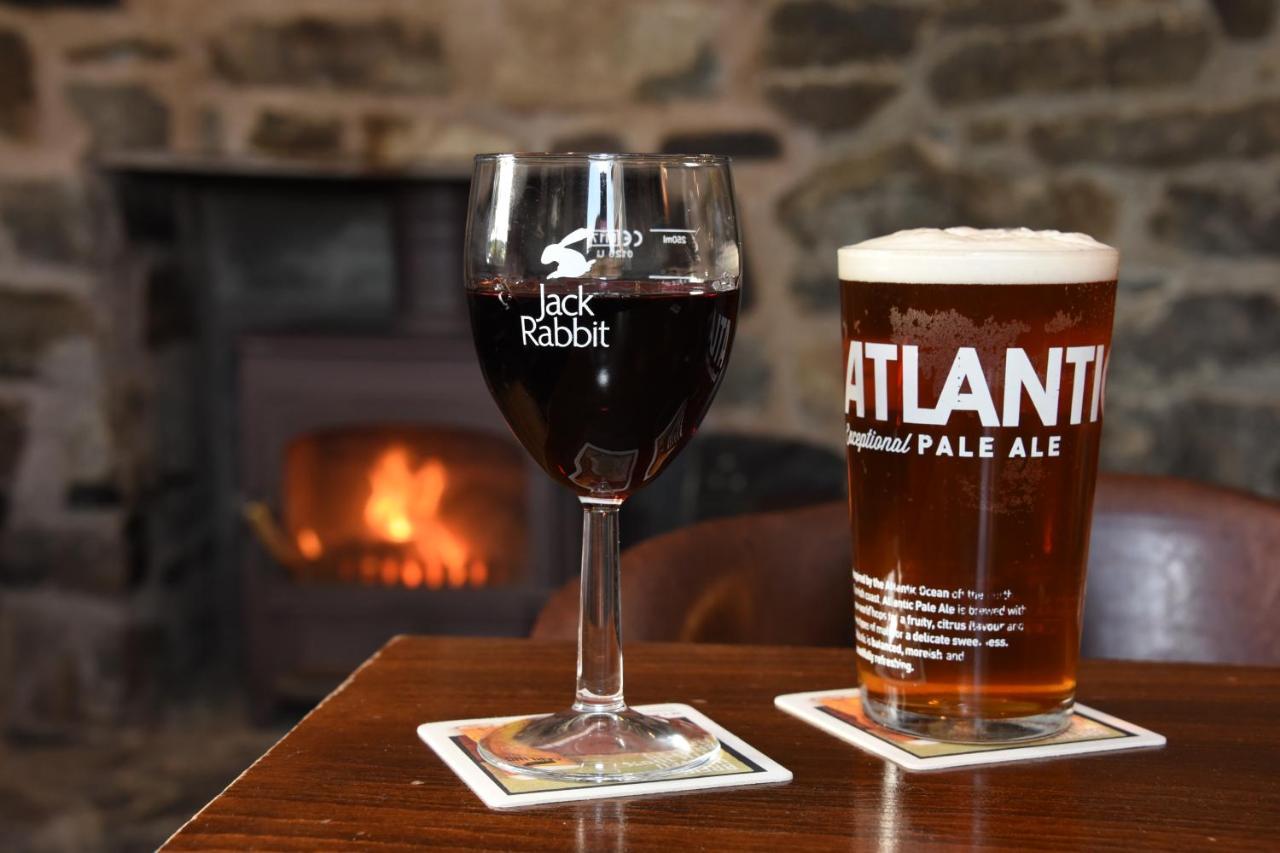 The Llanelwedd Arms Hotel 빌스웰즈 외부 사진