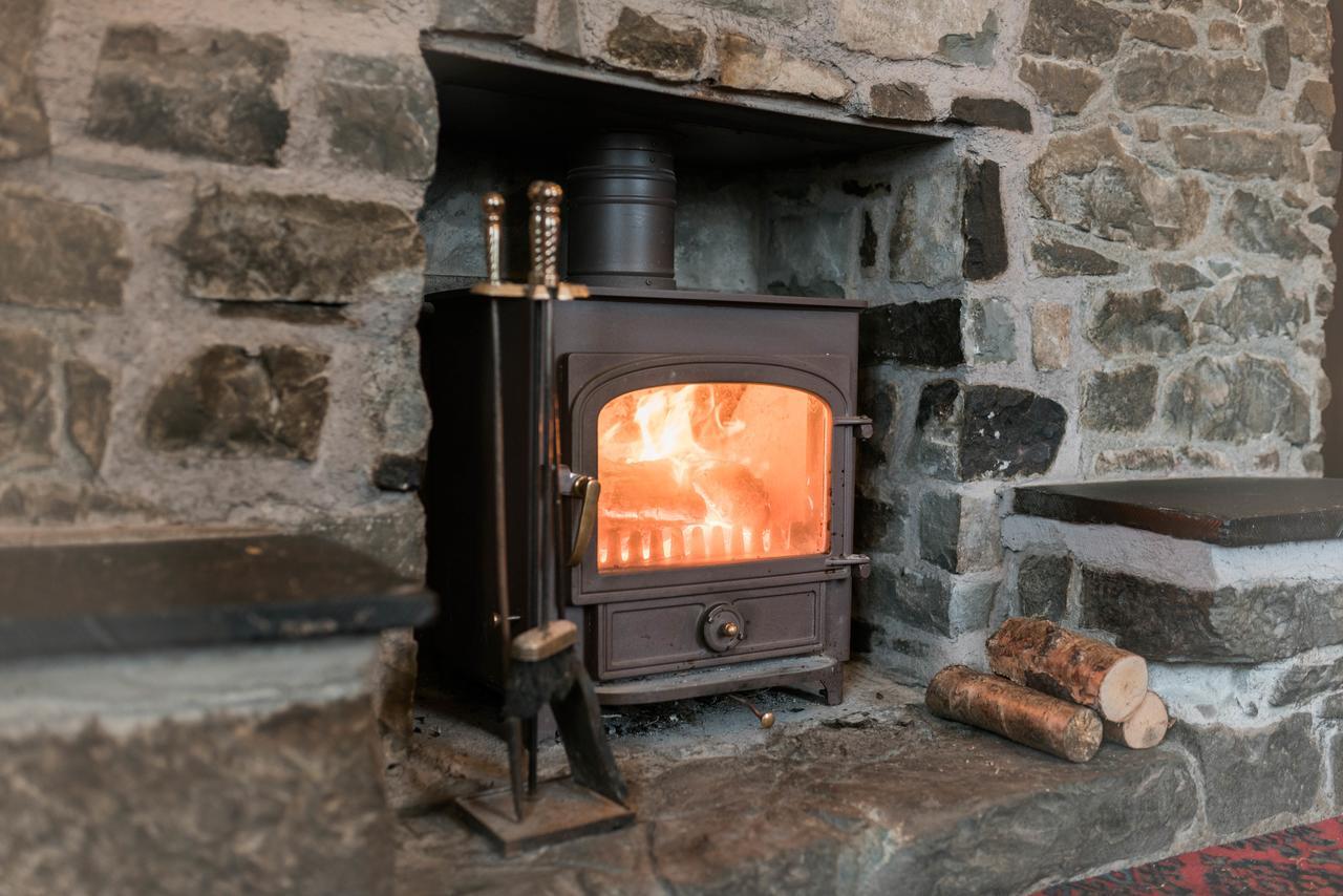 The Llanelwedd Arms Hotel 빌스웰즈 외부 사진